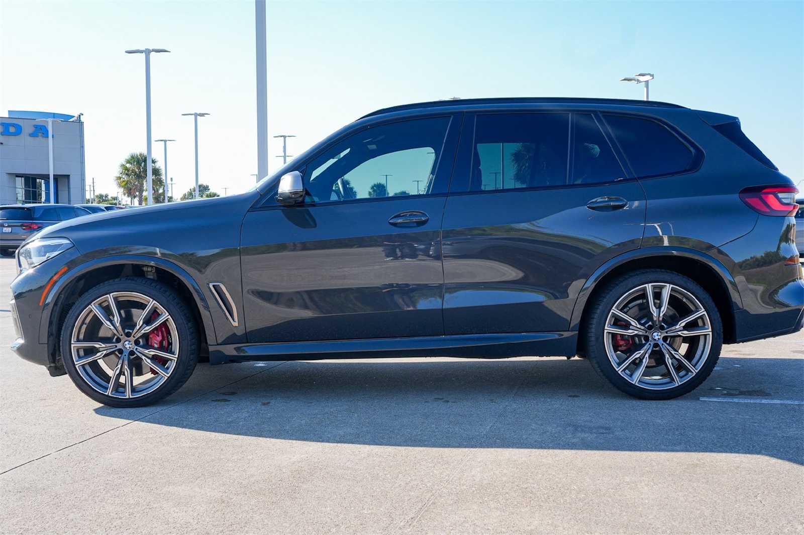 2022 Bmw X5 M50i photo 2