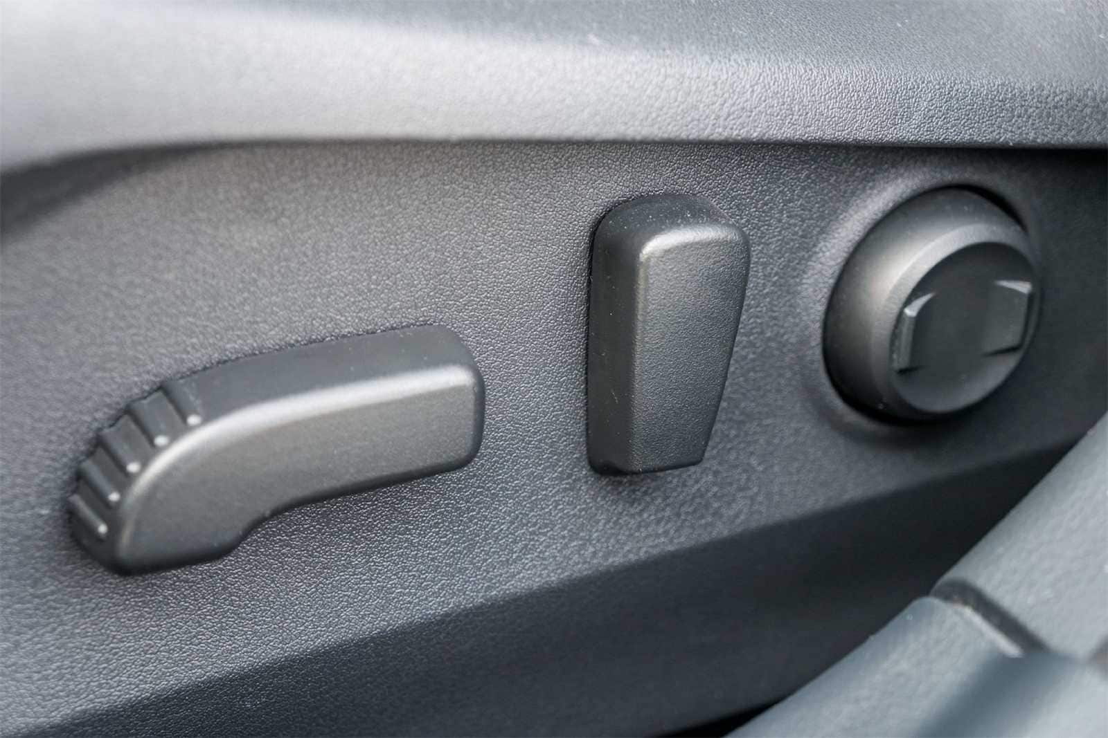 Thumbnail: 2022 Subaru Outback - 21