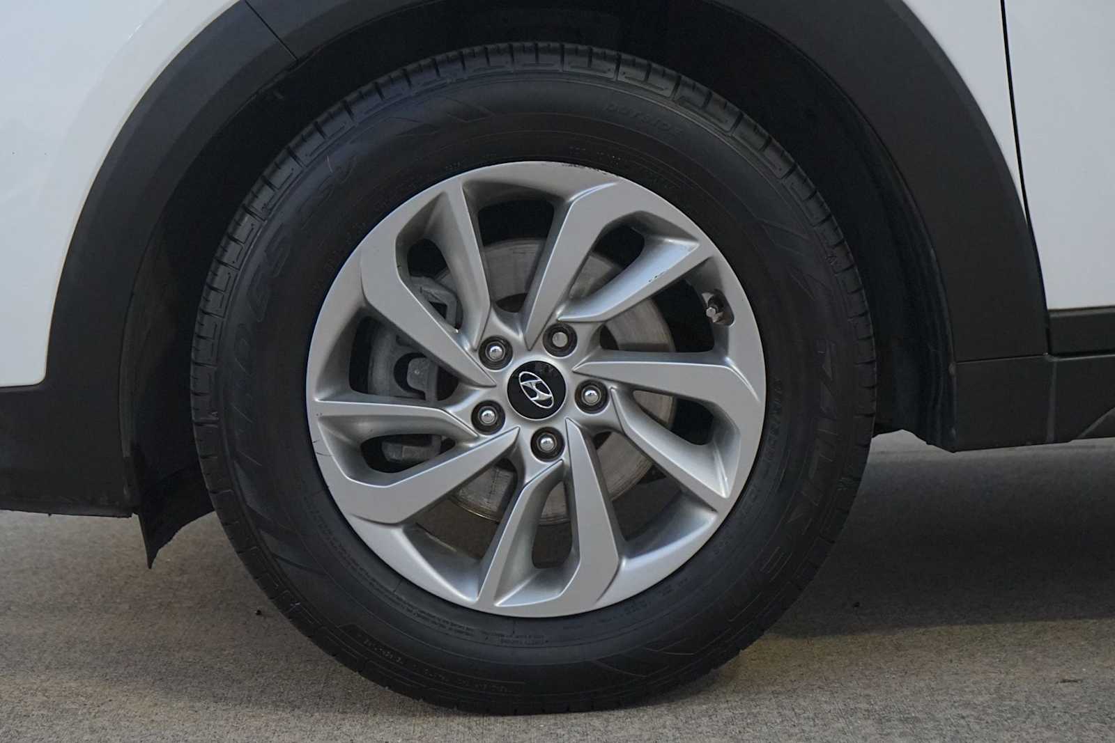 Thumbnail: 2016 Hyundai Tucson - 7