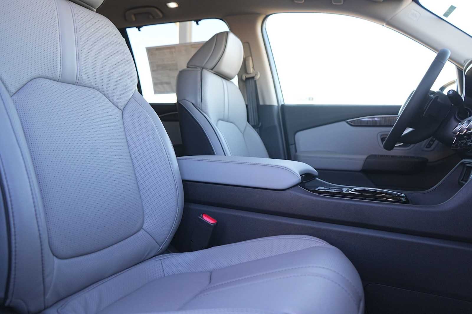 Thumbnail: 2025 Honda Pilot - 14