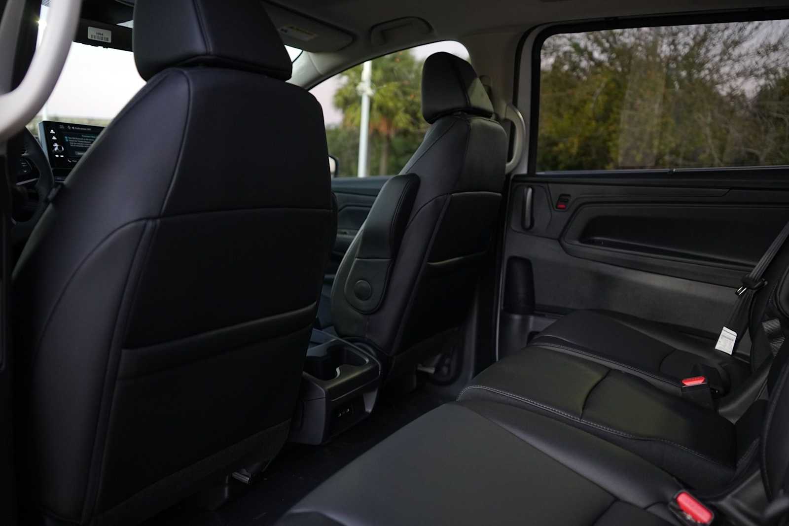 Thumbnail: 2026 Honda Odyssey - 12