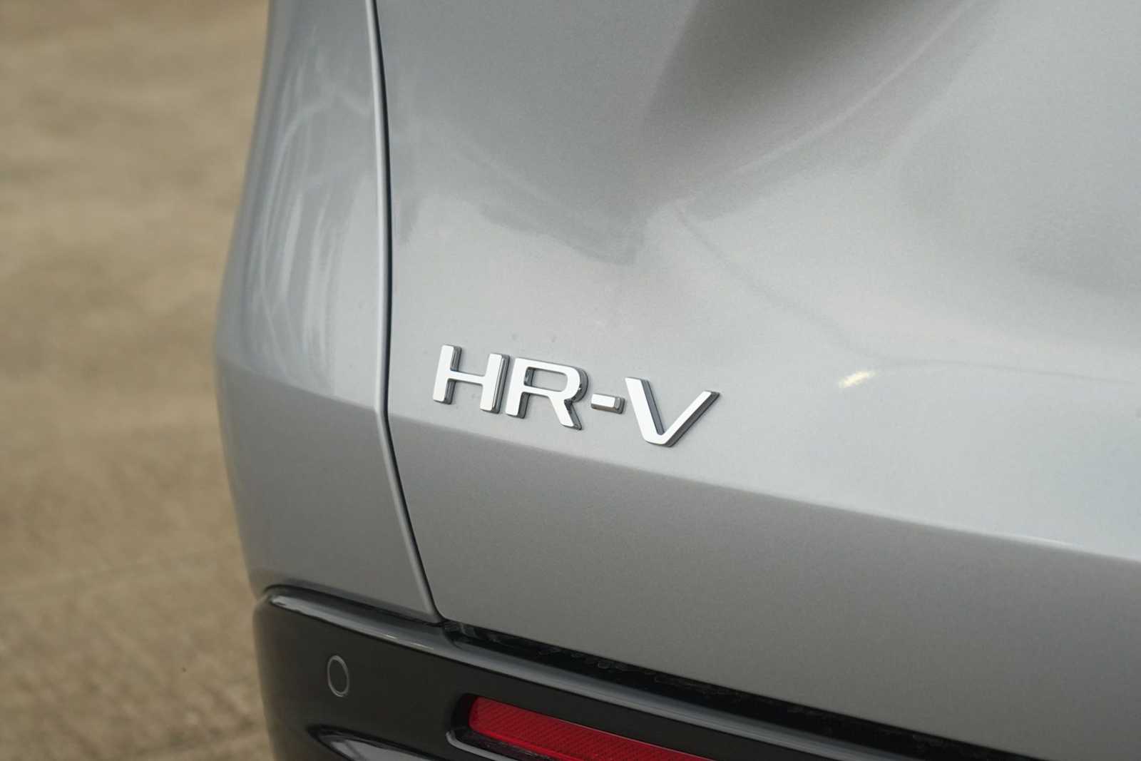 Thumbnail: 2027 Honda HR-V - 8