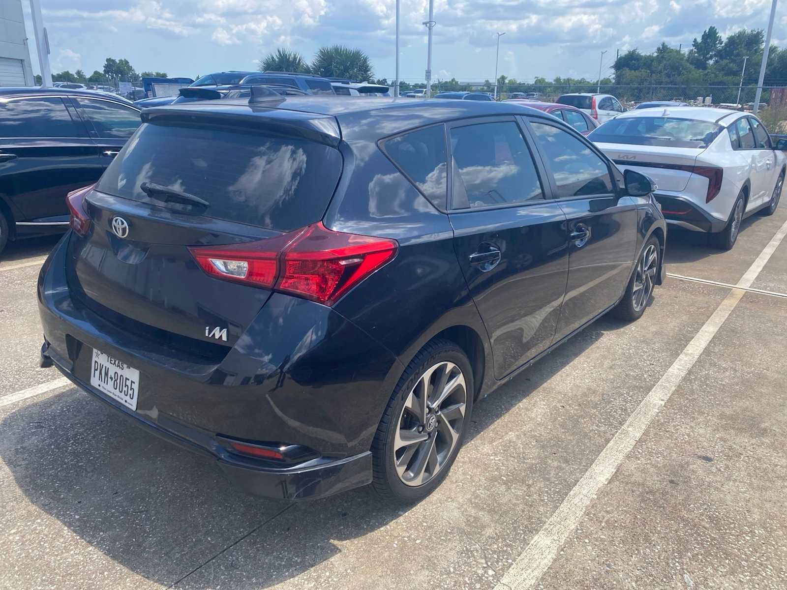 Thumbnail: 2018 Toyota Corolla iM - 2