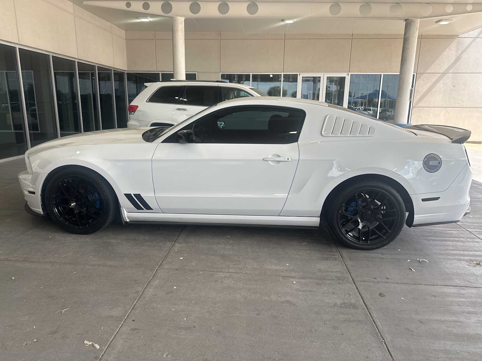 Thumbnail: 2014 Ford Mustang - 3