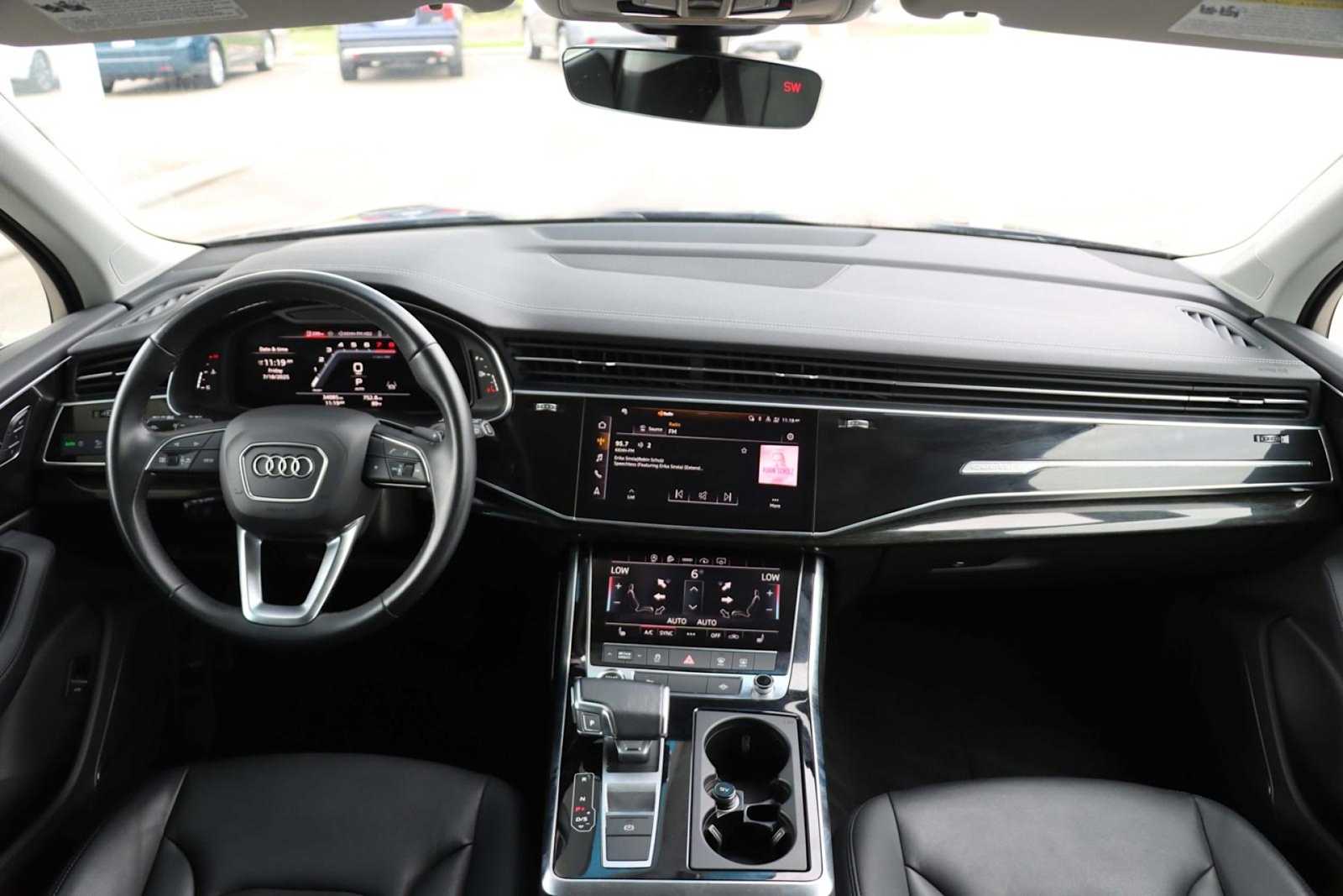 Thumbnail: 2024 Audi Q7 - 10