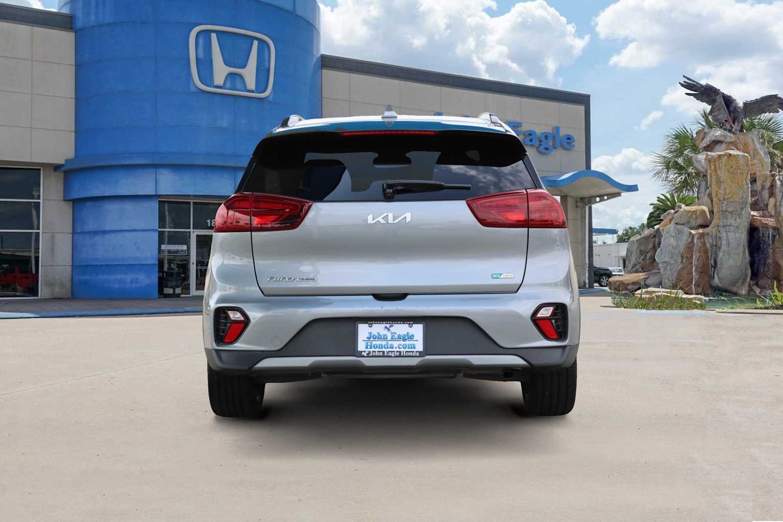 Thumbnail: 2022 Kia Niro - 5