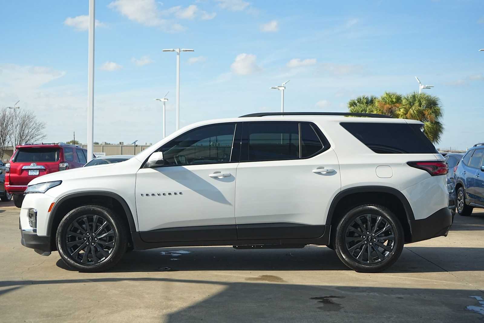 Thumbnail: 2022 Chevrolet Traverse - 3