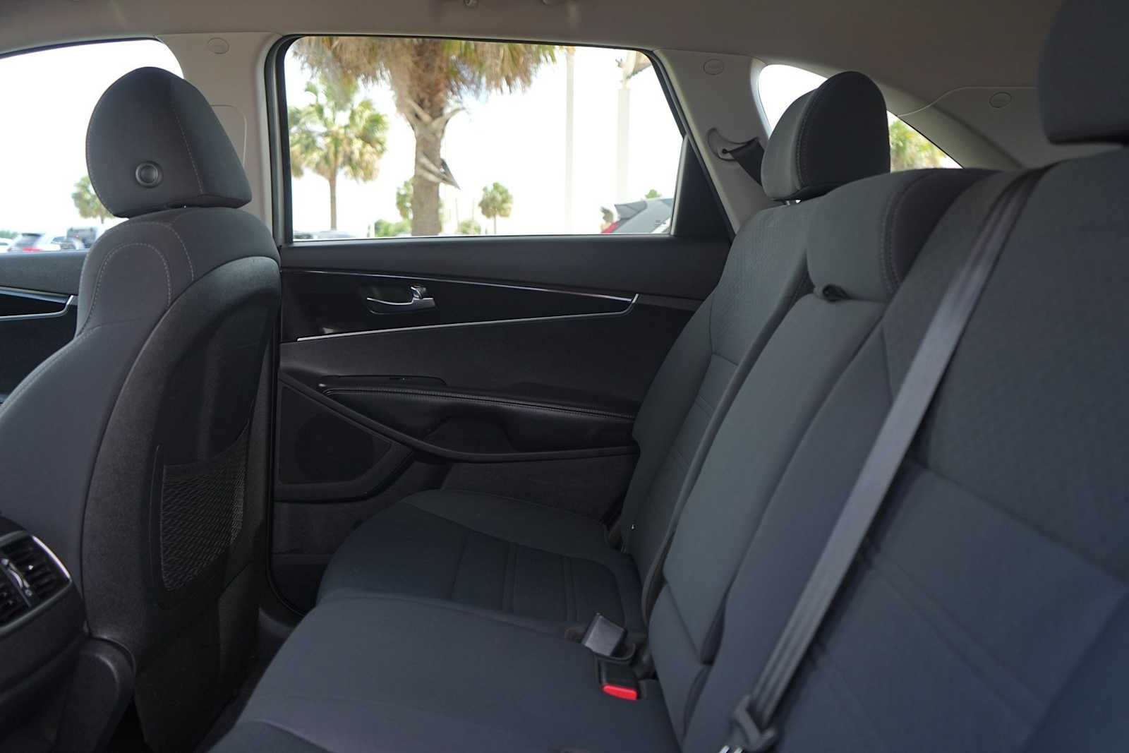 Thumbnail: 2019 Kia Sorento - 13