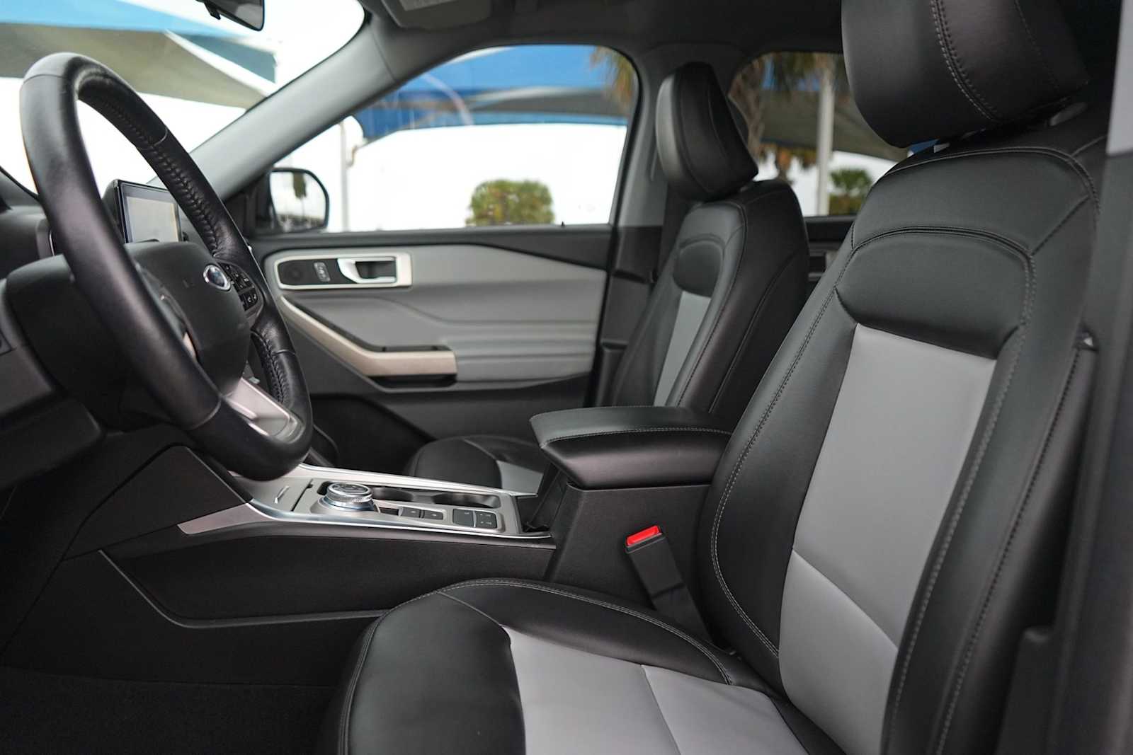 Thumbnail: 2023 Ford Explorer - 11