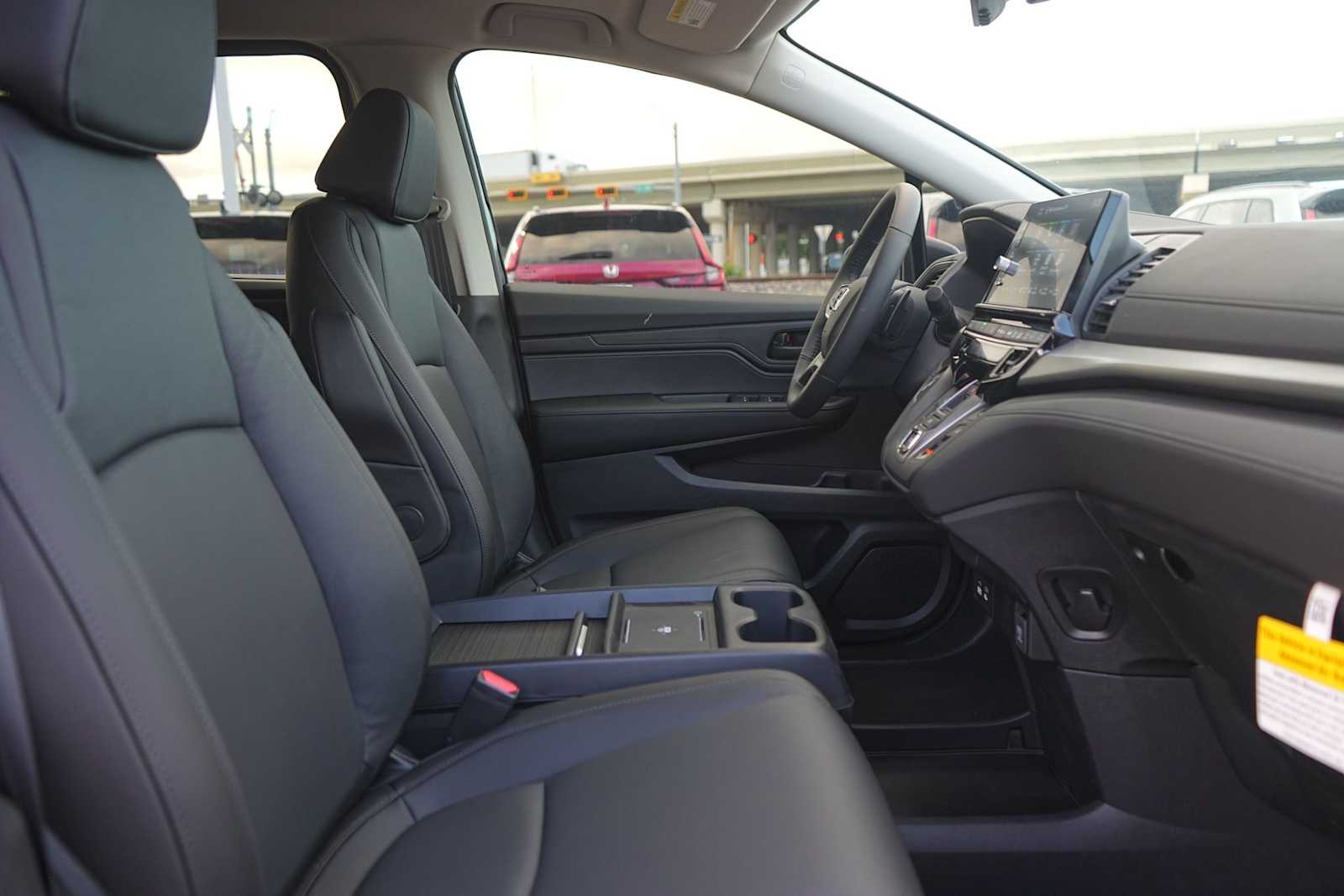 Thumbnail: 2026 Honda Odyssey - 14