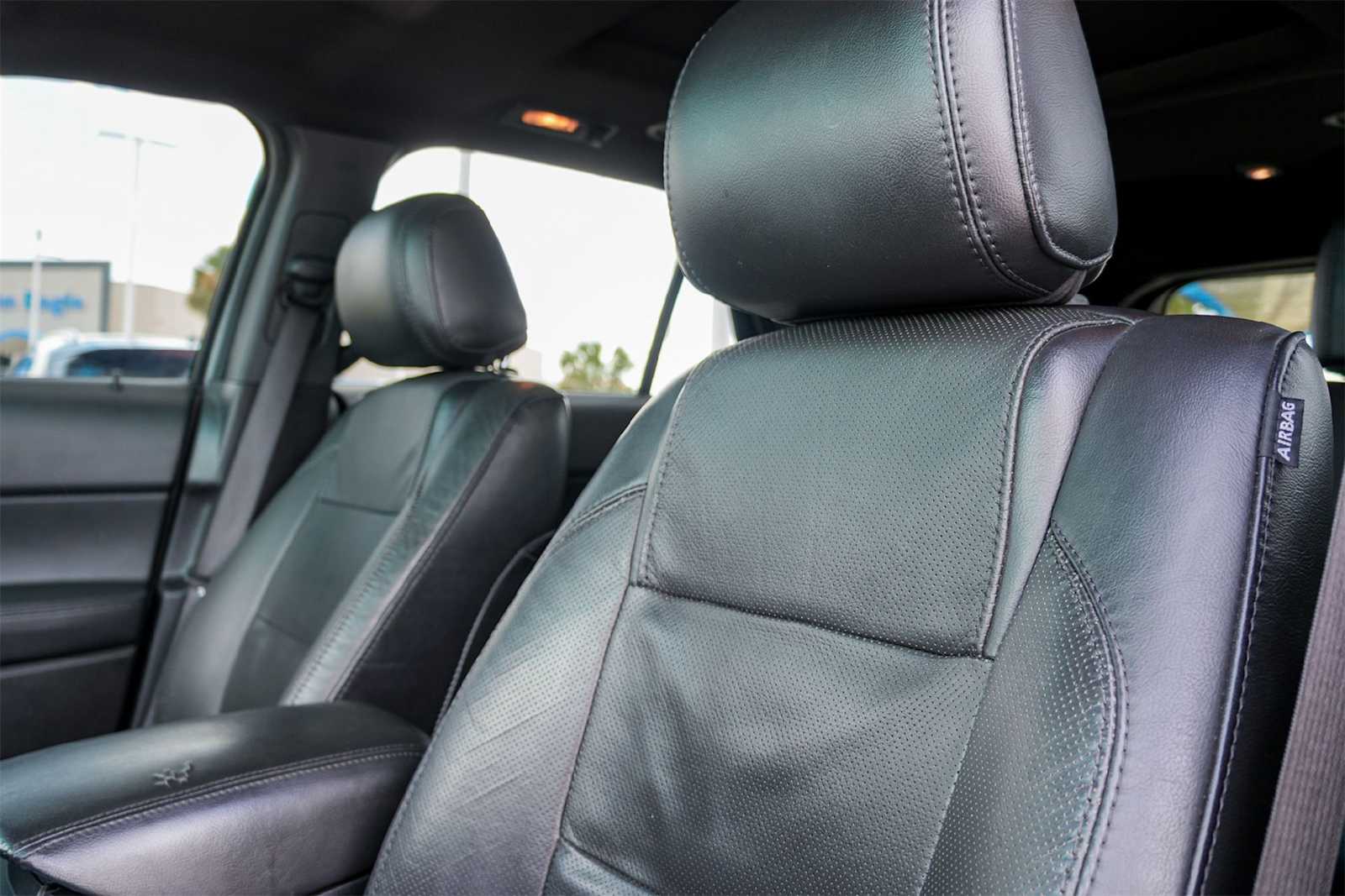 Thumbnail: 2012 Ford Explorer - 11