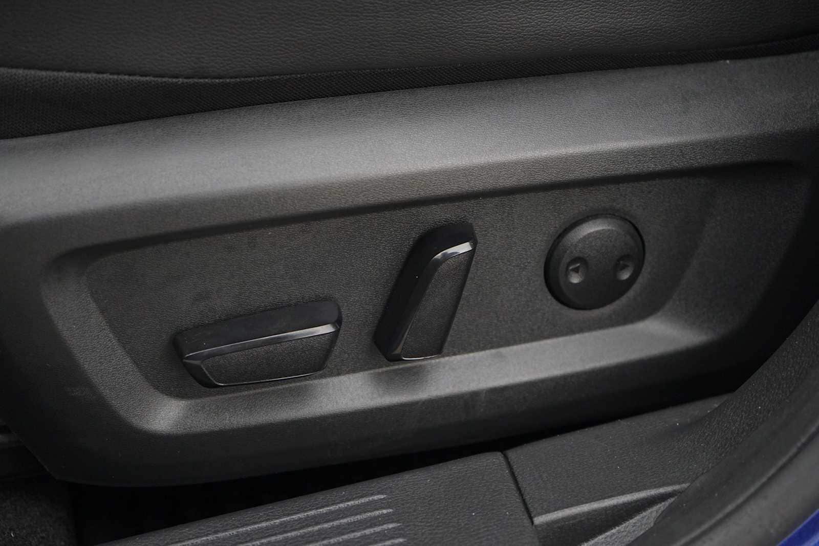 Thumbnail: 2023 Nissan Rogue - 12