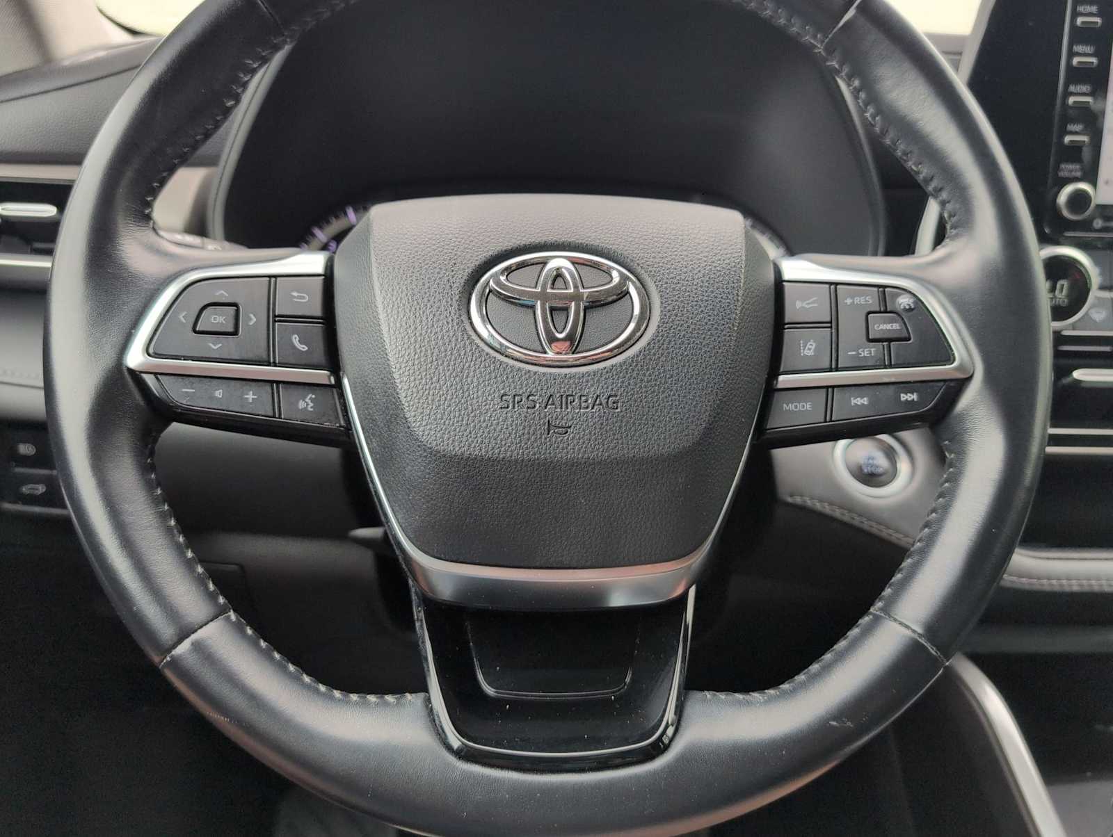 Thumbnail: 2021 Toyota Highlander - 23