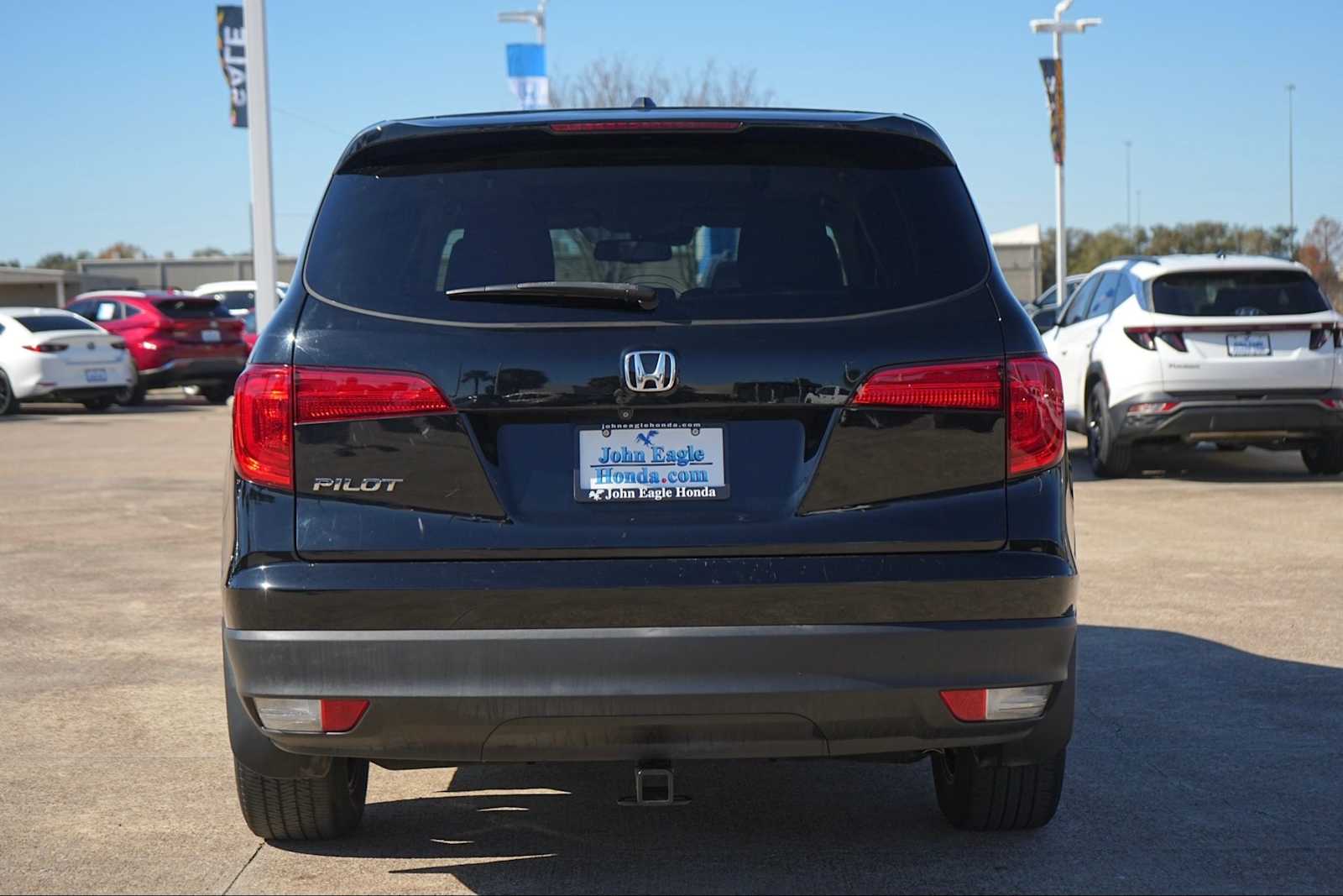 Thumbnail: 2017 Honda Pilot - 5