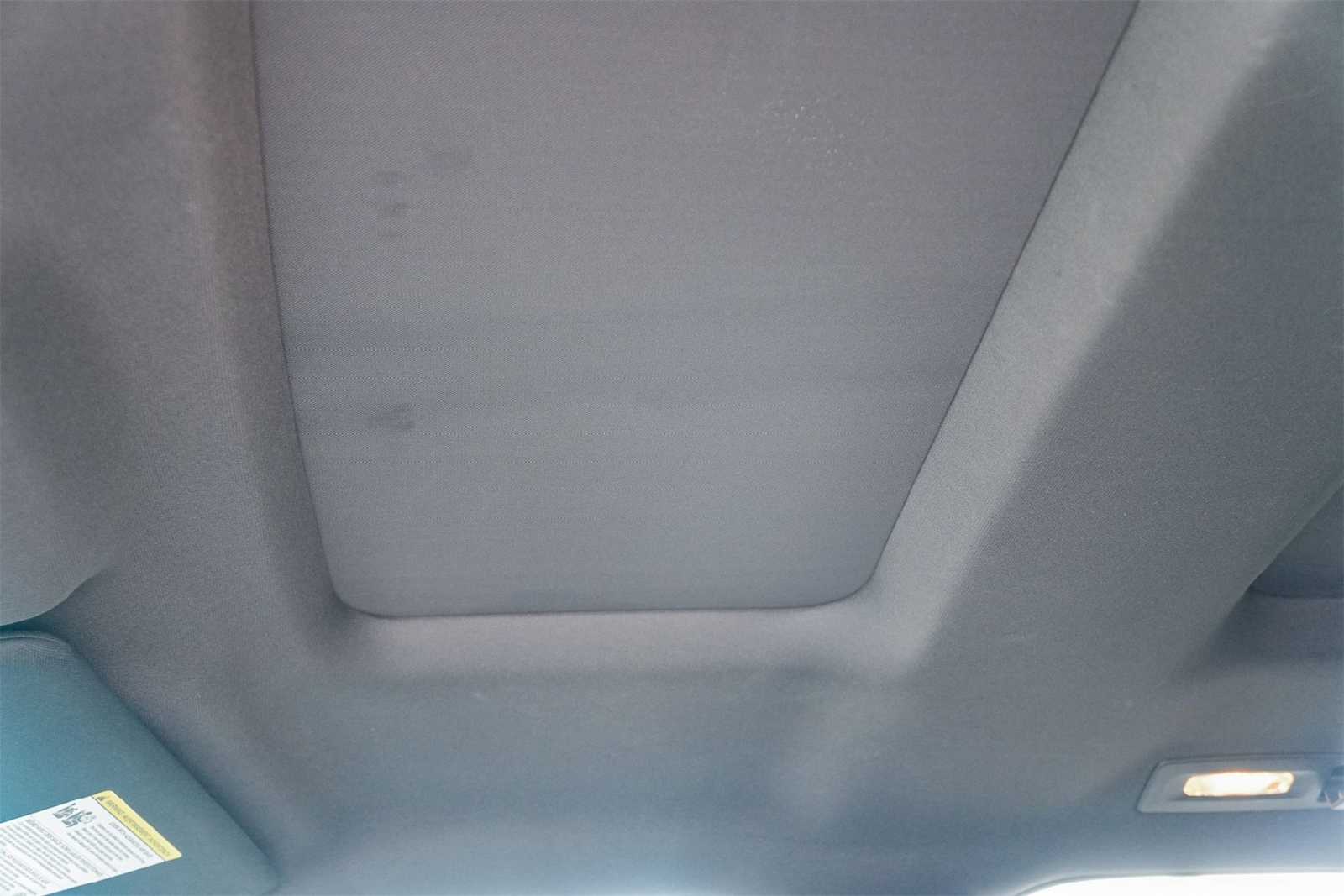 Thumbnail: 2012 Ford Explorer - 22