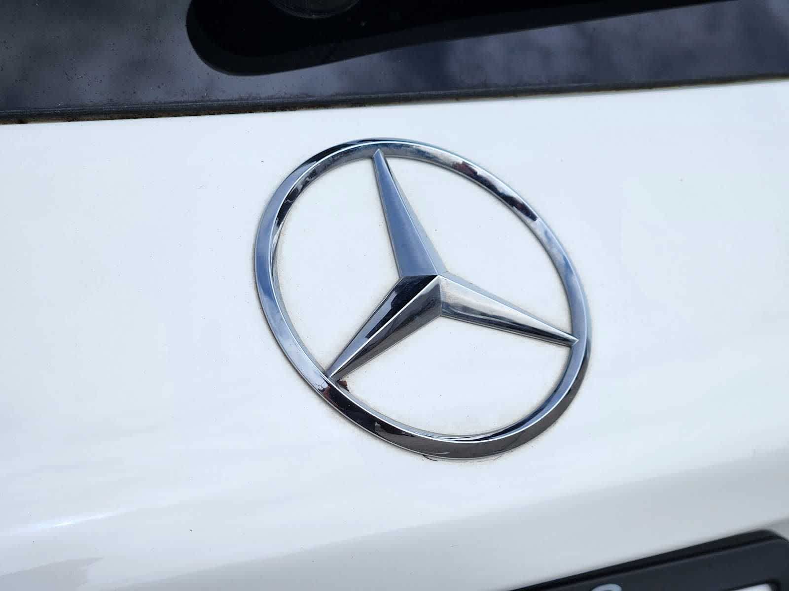 Thumbnail: 2022 Mercedes-Benz GLC - 11