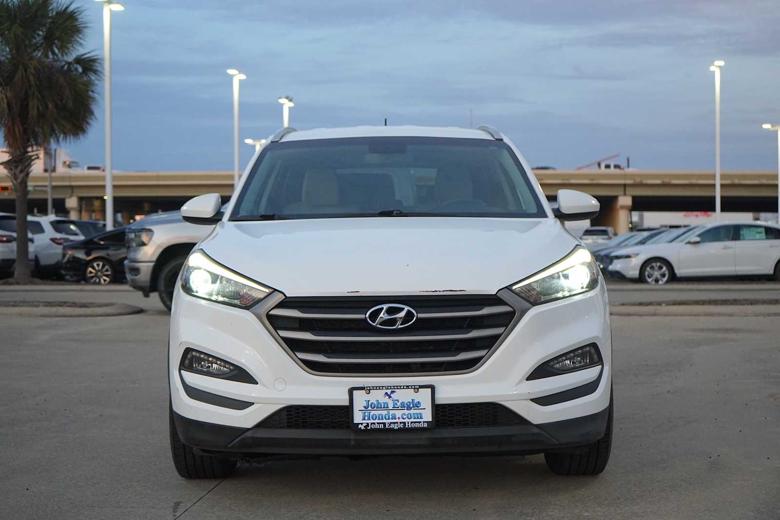 Thumbnail: 2016 Hyundai Tucson - 6