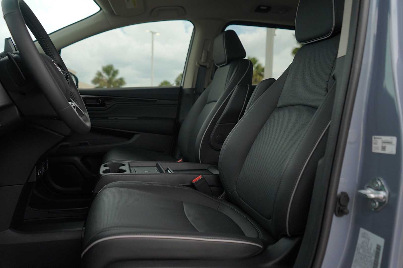 Thumbnail: 2026 Honda Odyssey - 10