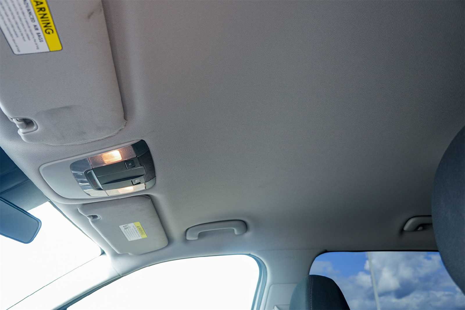 Thumbnail: 2023 Kia Sorento - 22