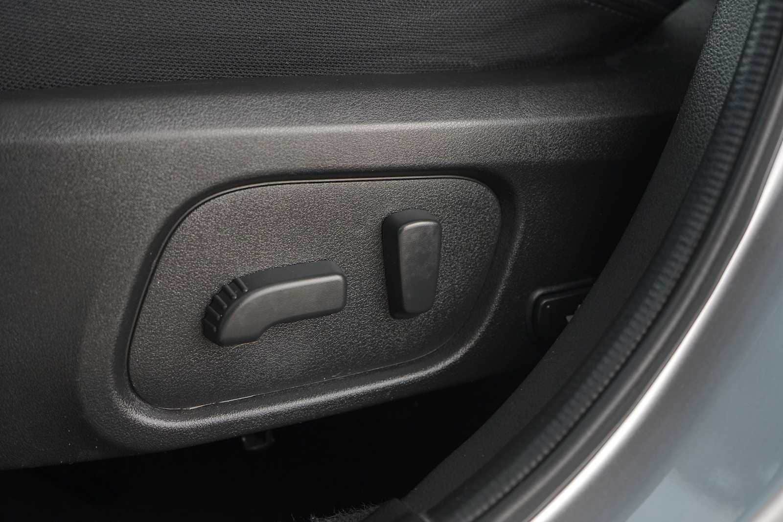 Thumbnail: 2015 Subaru Forester - 12