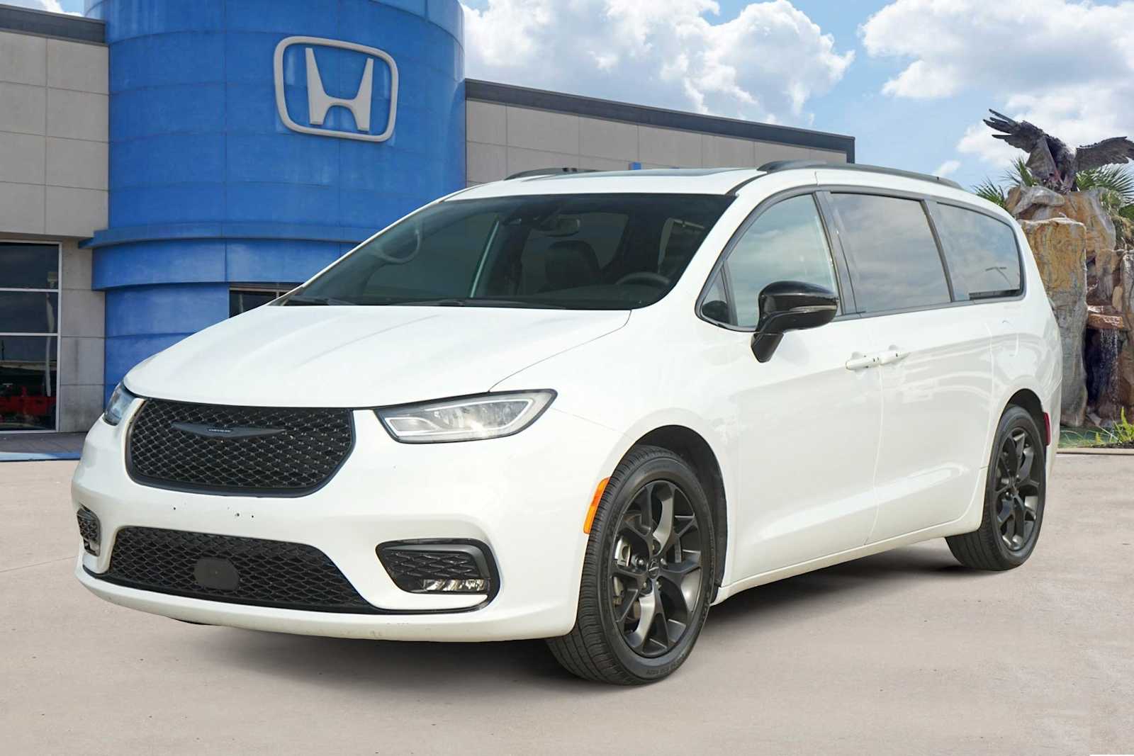 2025 Chrysler Pacifica