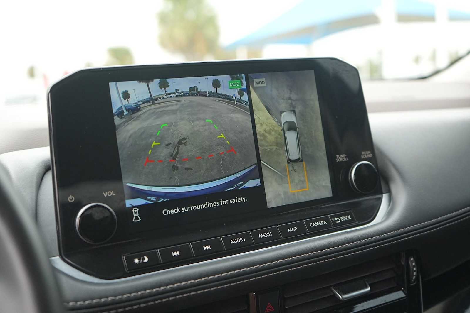 Thumbnail: 2023 Nissan Rogue - 22