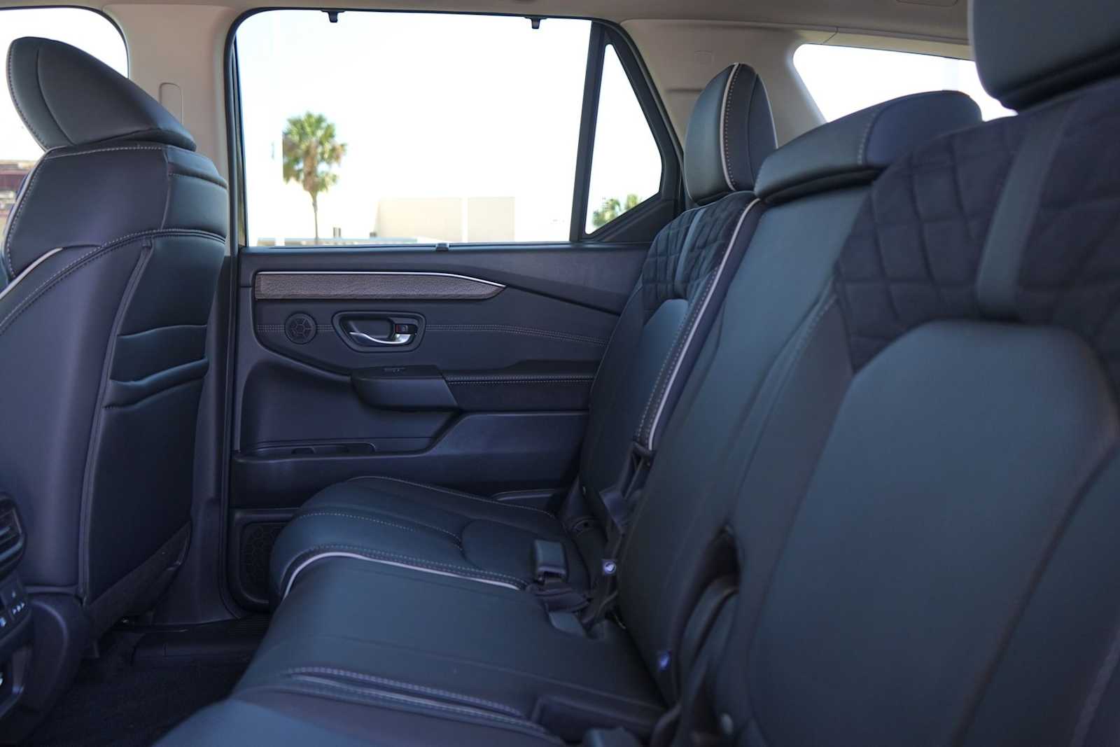 Thumbnail: 2026 Honda Pilot - 14