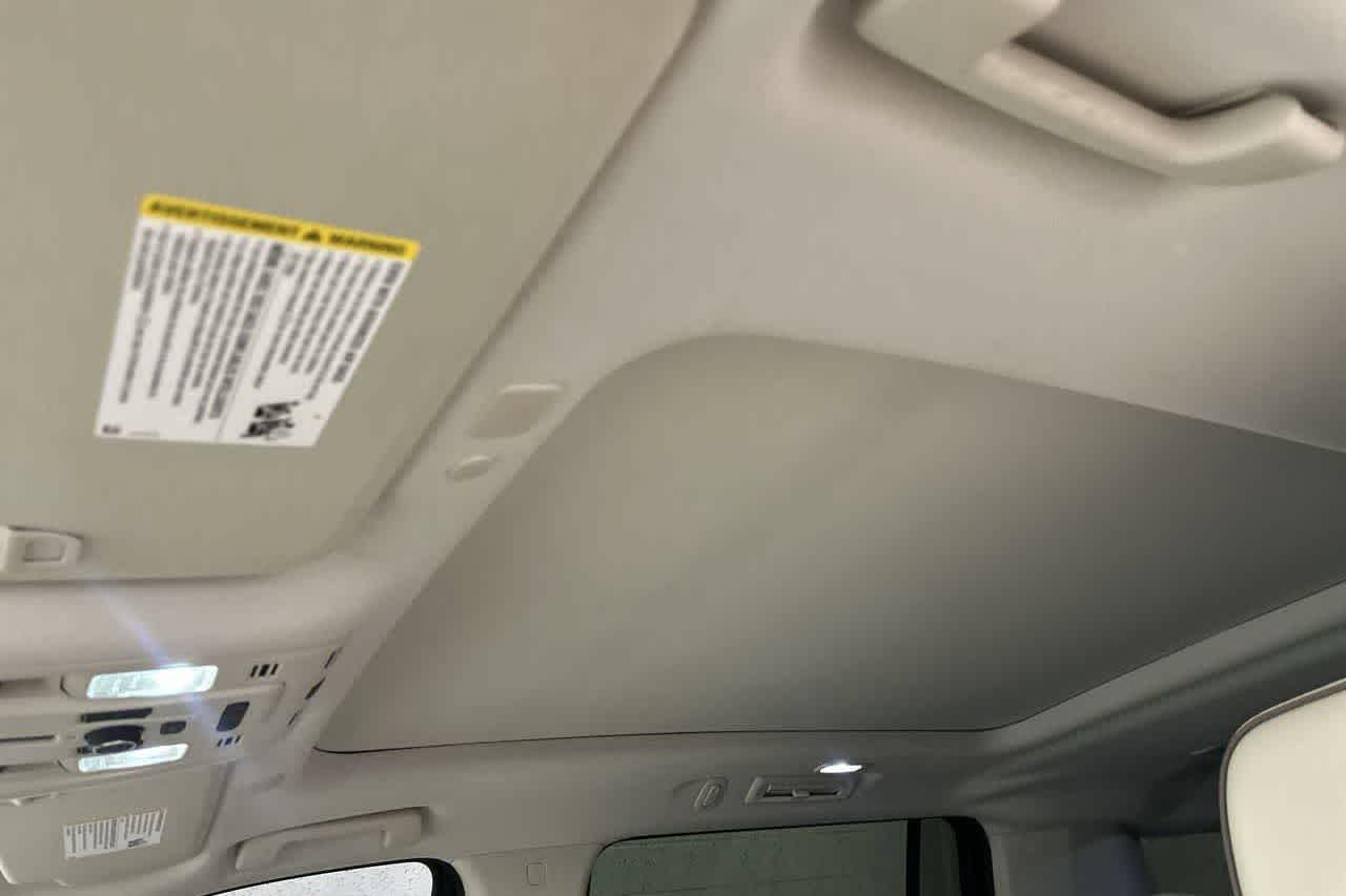 2021 GMC Yukon XL Denali - Photo 25