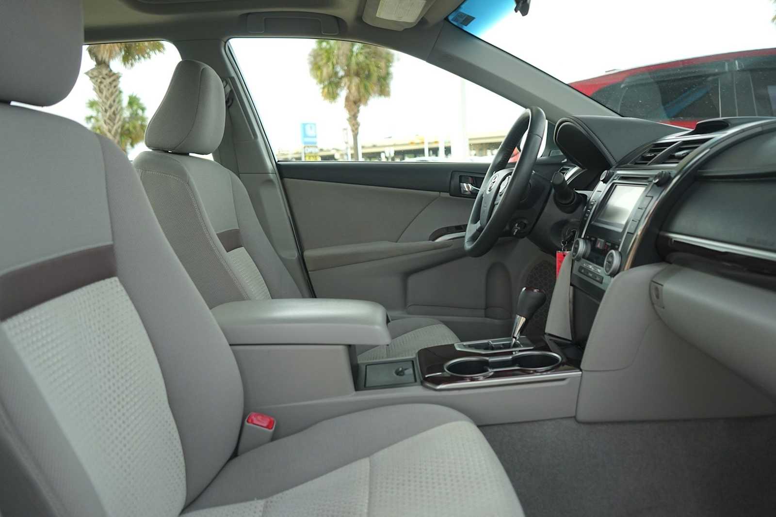 Thumbnail: 2012 Toyota Camry - 15