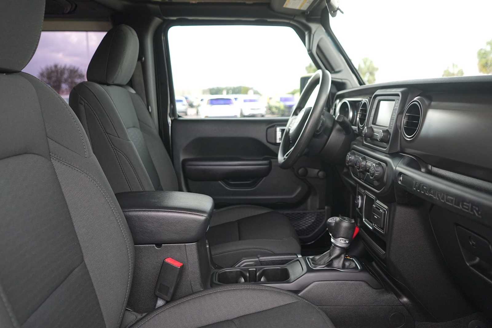 Thumbnail: 2020 Jeep Wrangler - 14