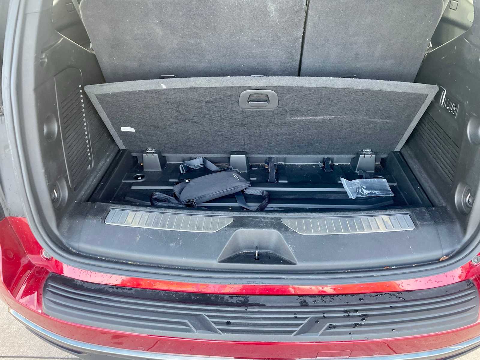 Thumbnail: 2022 Chevrolet Tahoe - 14