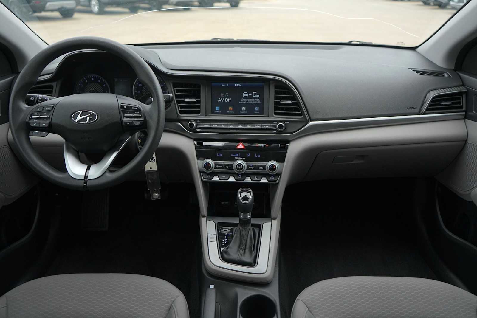 Thumbnail: 2020 Hyundai Elantra - 10