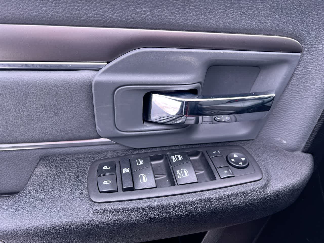 Thumbnail: 2024 RAM 1500 Classic - 13