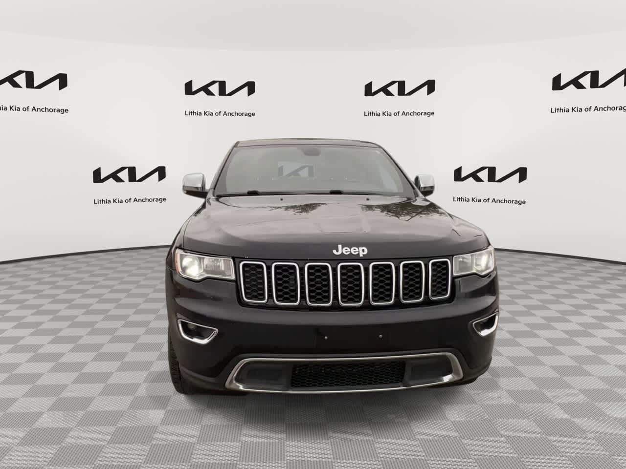 Thumbnail: 2019 Jeep Grand Cherokee - 4
