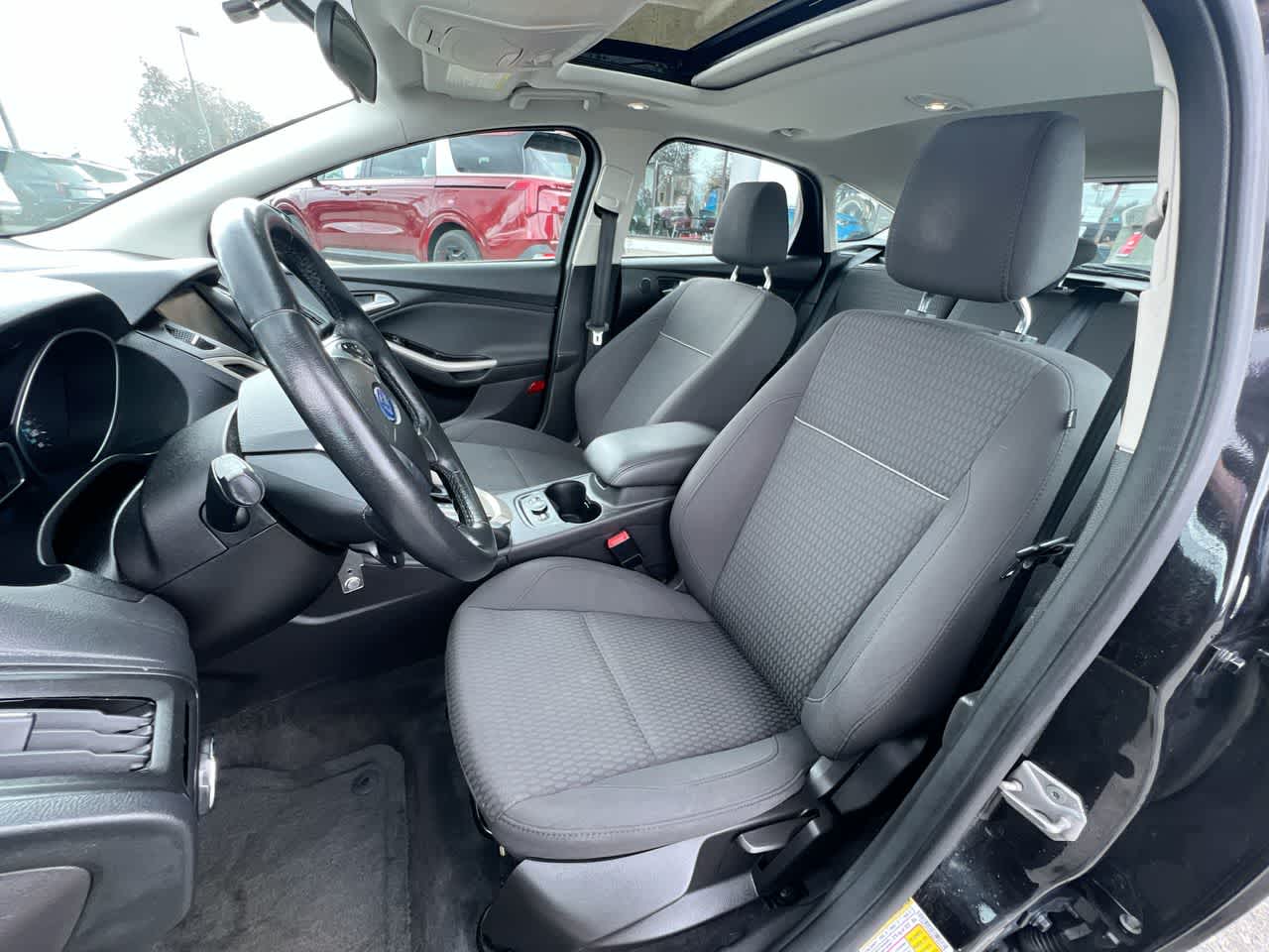Thumbnail: 2012 Ford Focus - 11