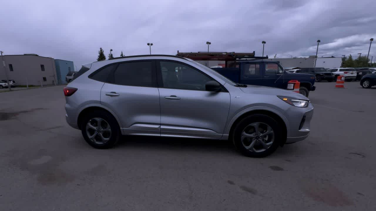 Thumbnail: 2024 Ford Escape - 9