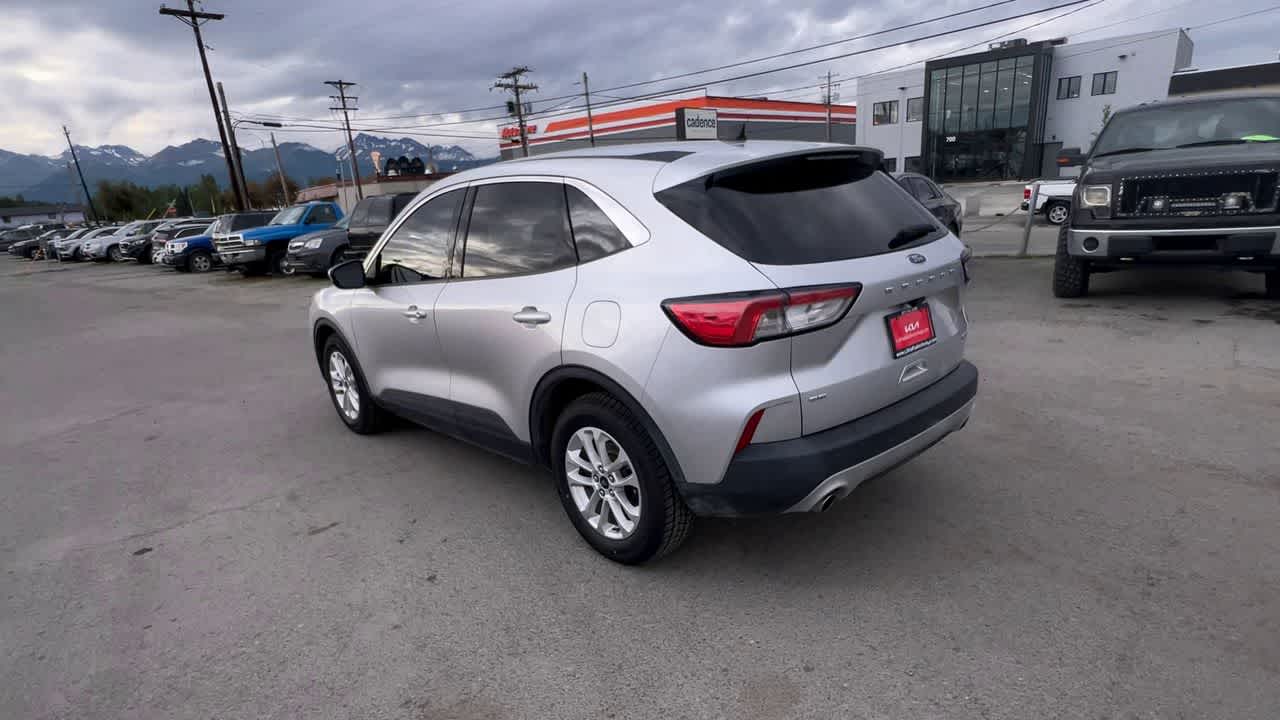 Thumbnail: 2020 Ford Escape - 6