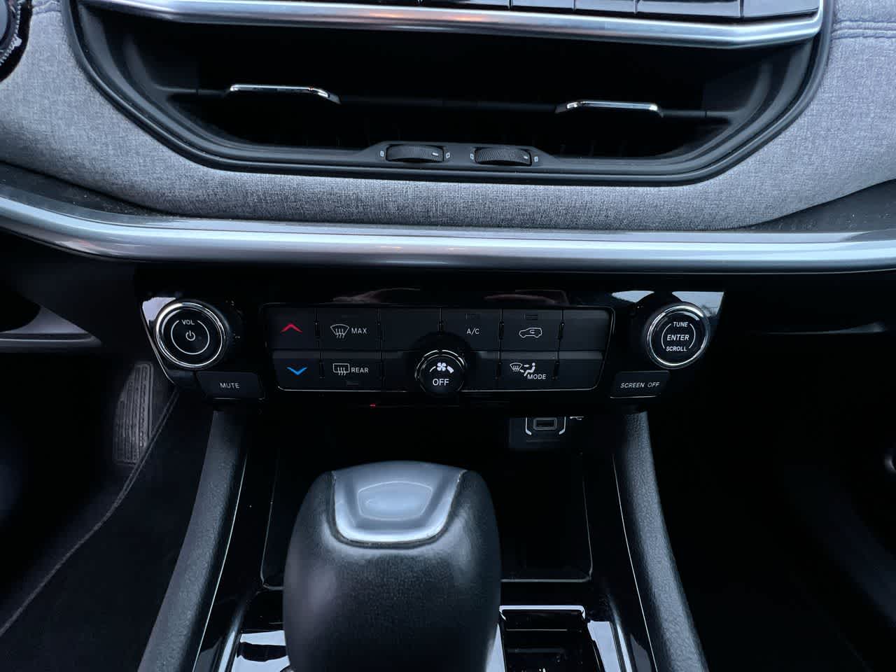 Thumbnail: 2024 Jeep Compass - 19