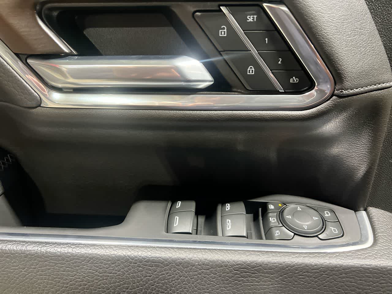 Thumbnail: 2024 GMC Sierra 3500 - 13