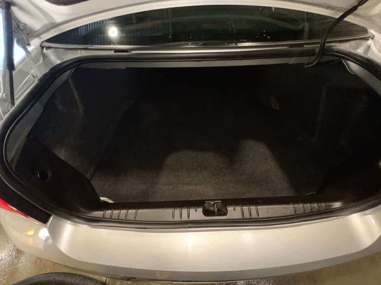 Thumbnail: 2016 Chevrolet Impala - 24