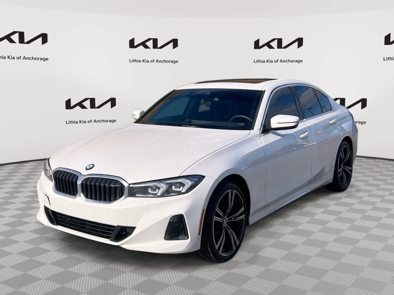 Thumbnail: 2024 BMW 3 Series - 1