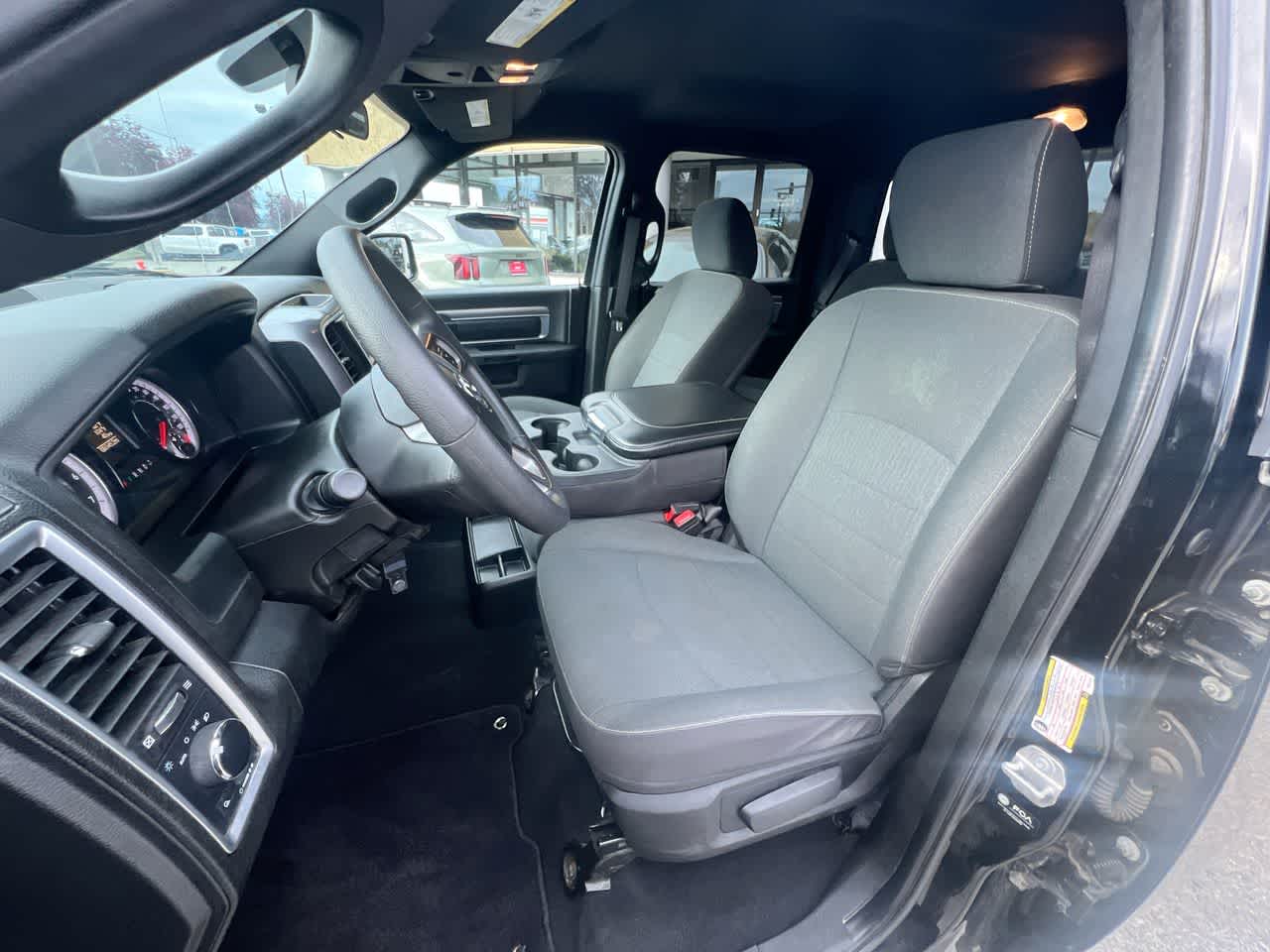 Thumbnail: 2022 RAM 1500 Classic - 11