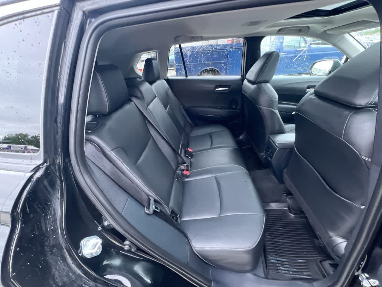 2023 Toyota Corolla Cross XLE 24