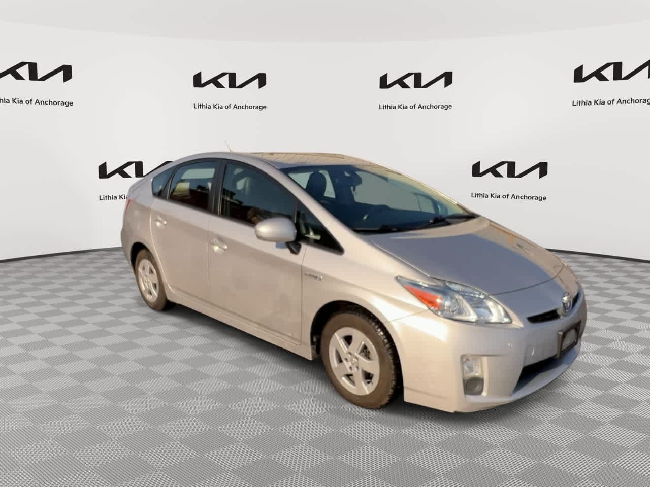 Thumbnail: 2010 Toyota Prius - 3