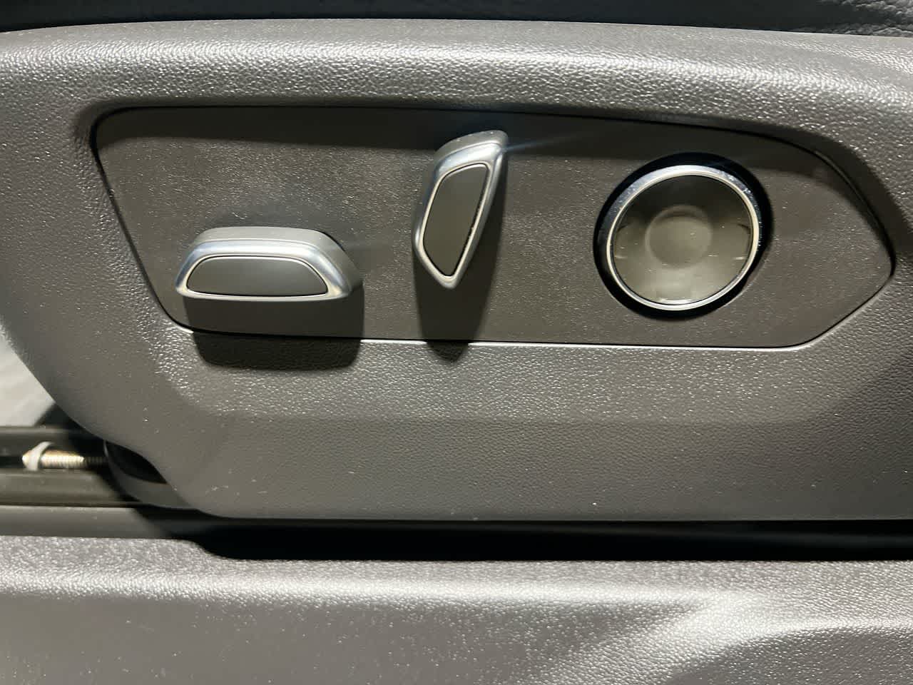 Thumbnail: 2024 GMC Sierra 3500 - 12