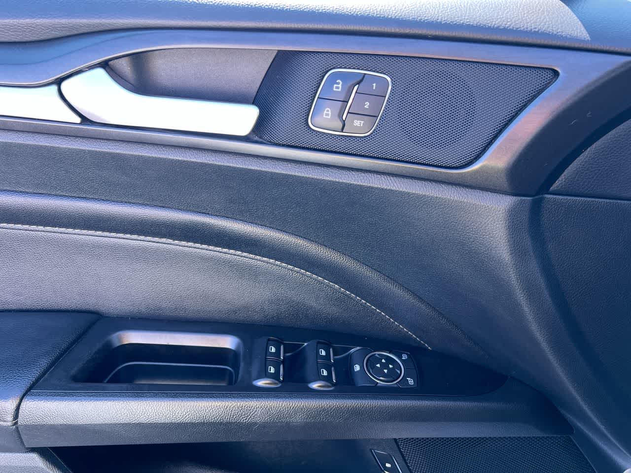 Thumbnail: 2019 Ford Fusion - 13