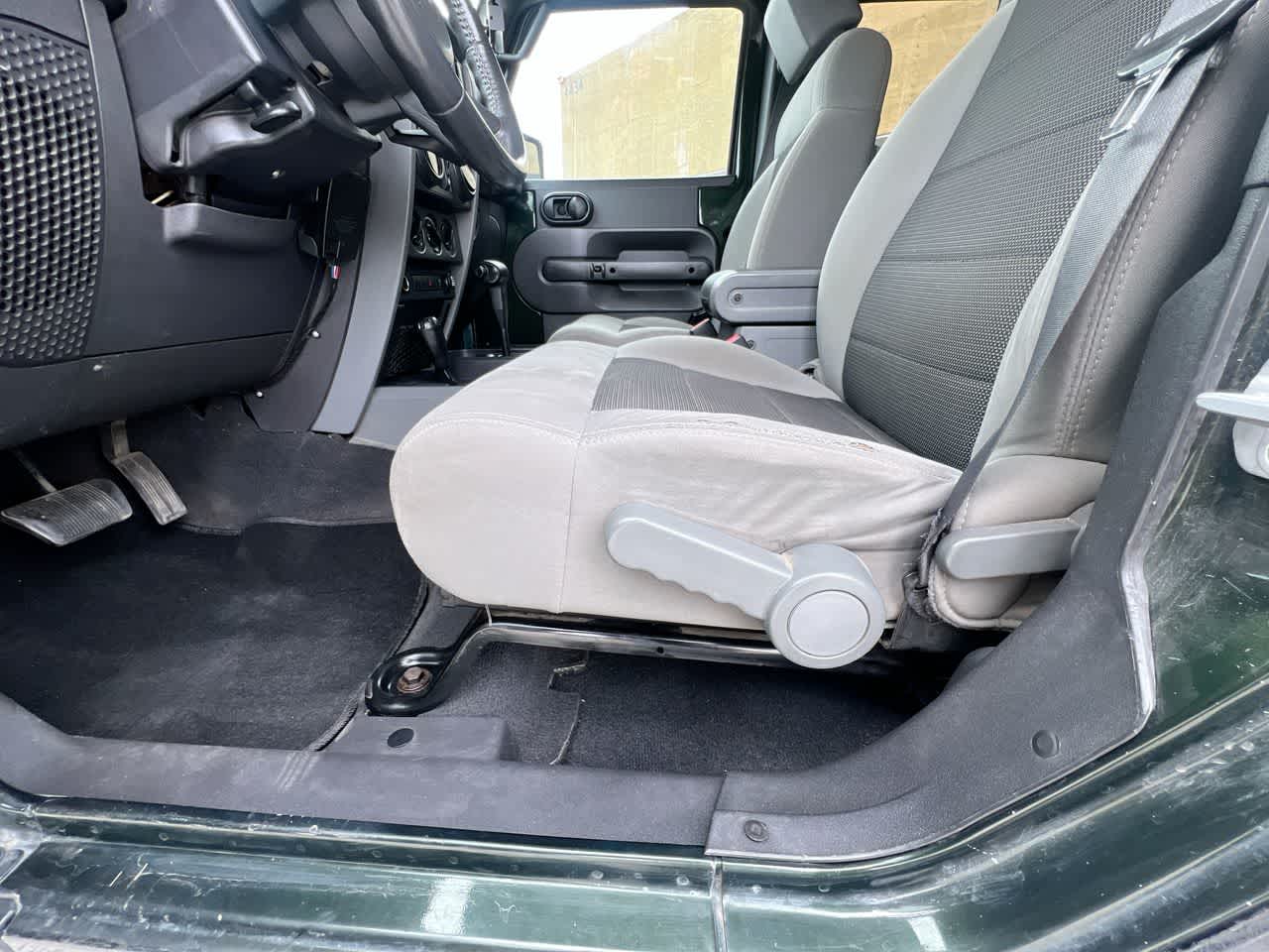 Thumbnail: 2010 Jeep Wrangler - 12