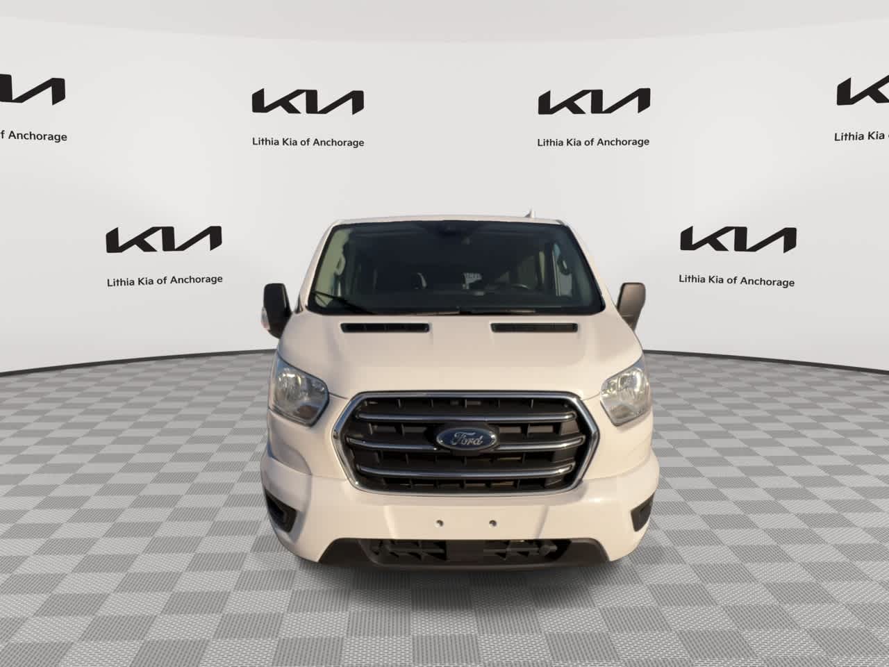Thumbnail: 2020 Ford Econoline - 3