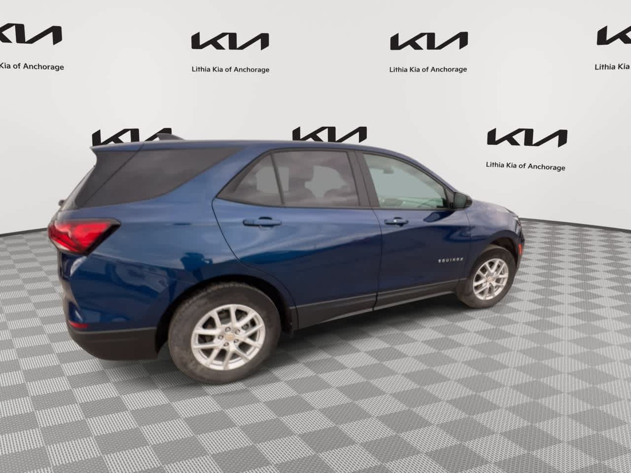 Thumbnail: 2022 Chevrolet Equinox - 2