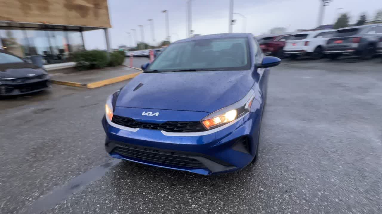 2023 Kia Forte LXS photo 2